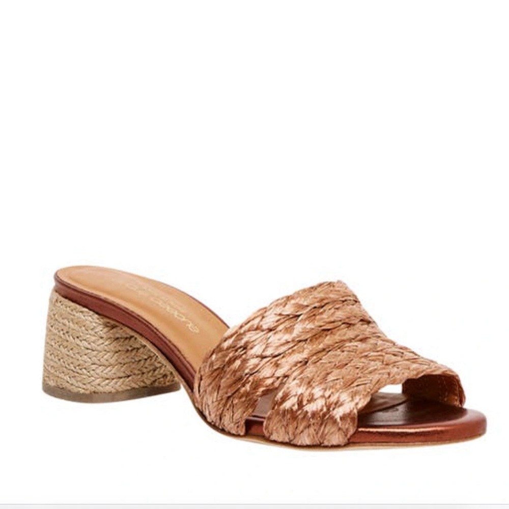 Andre Assous Cadyn Copper Slip On Sandal Size 40